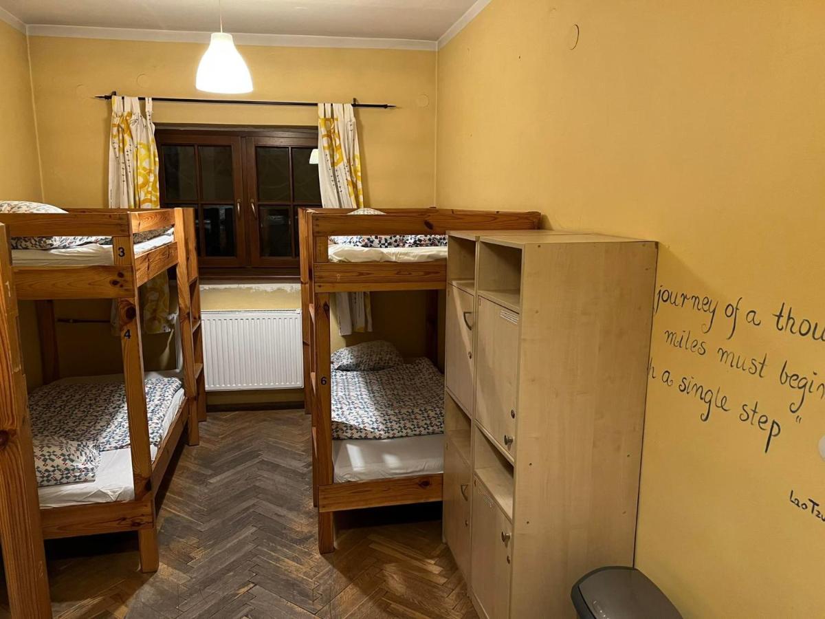50 People Bis Apartment คราคูฟ ภายนอก รูปภาพ